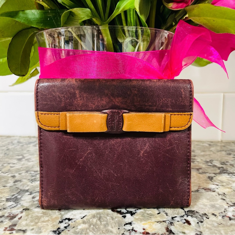 SALVATORE FERRAGAMO Red Bow Compact Wallet 💯 AUTHENTIC
